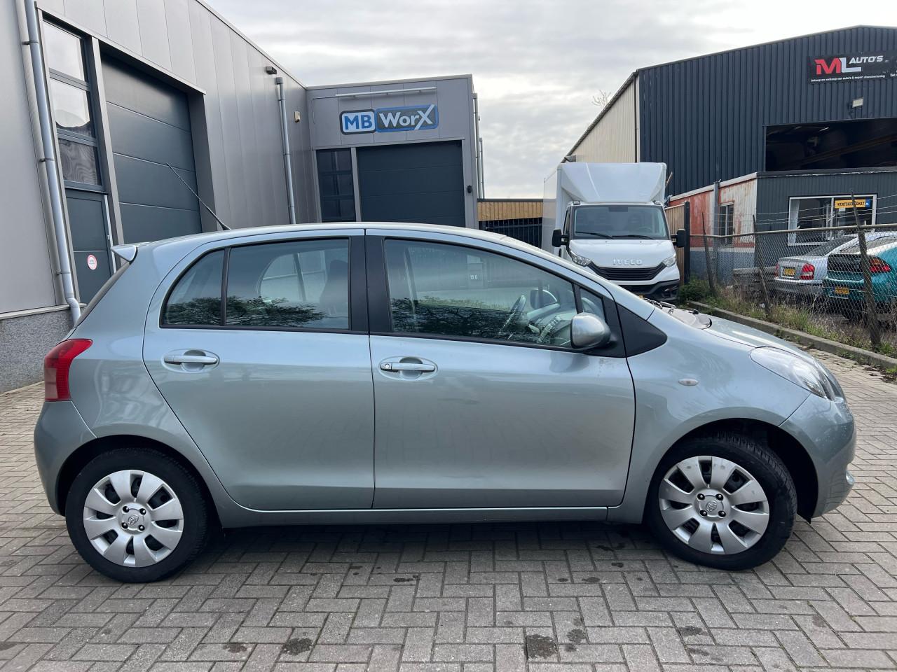 Toyota Yaris 1.3VVTI Sol 51.178km Automaat
