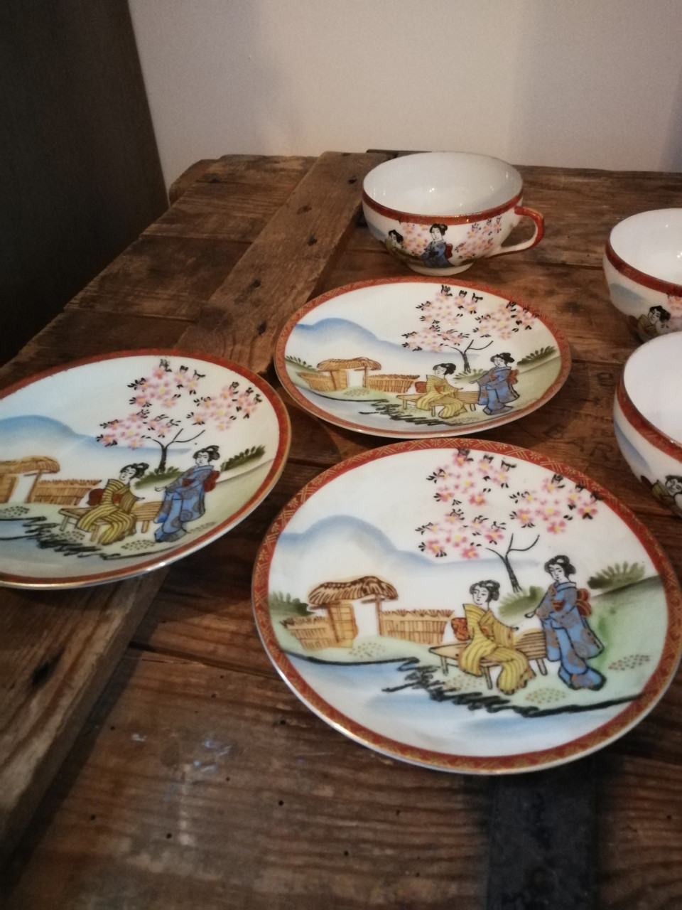 Kop en schotels porselein