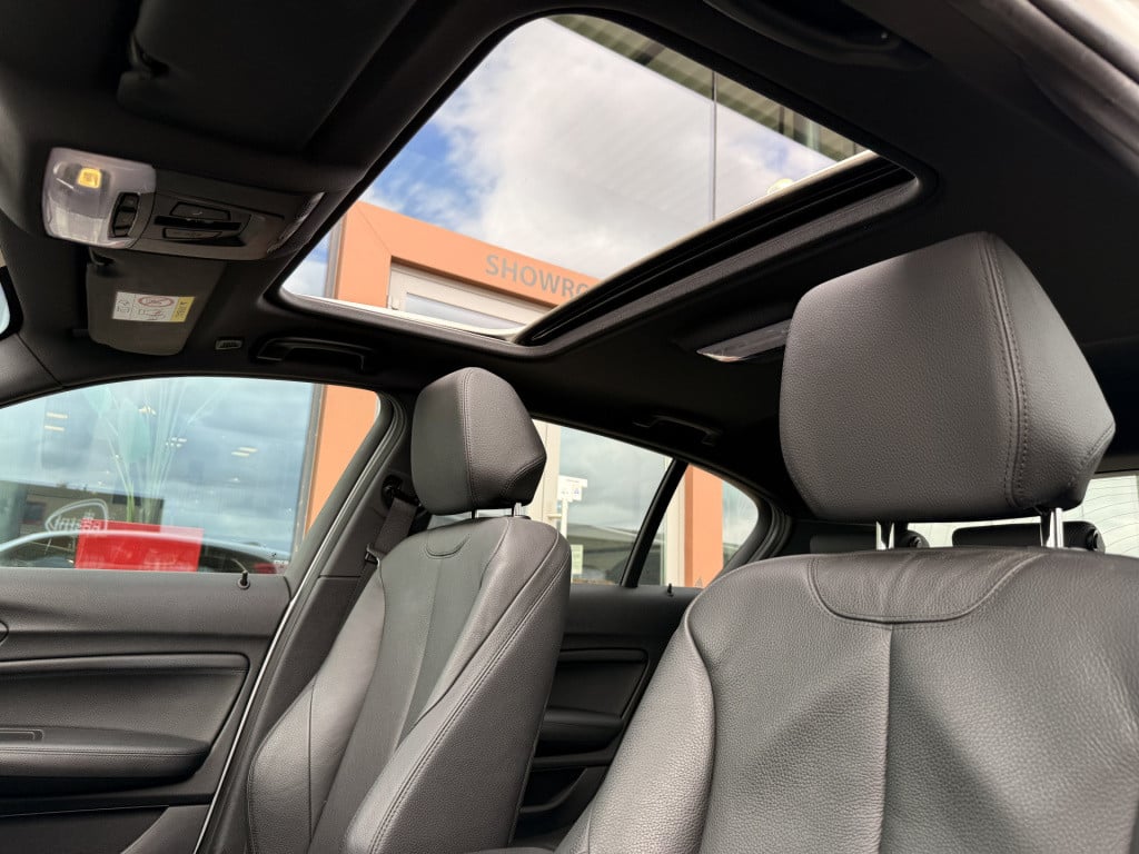 BMW 1 Serie 116i m sport edition | pano | stoelverwarming | leder | afn tre