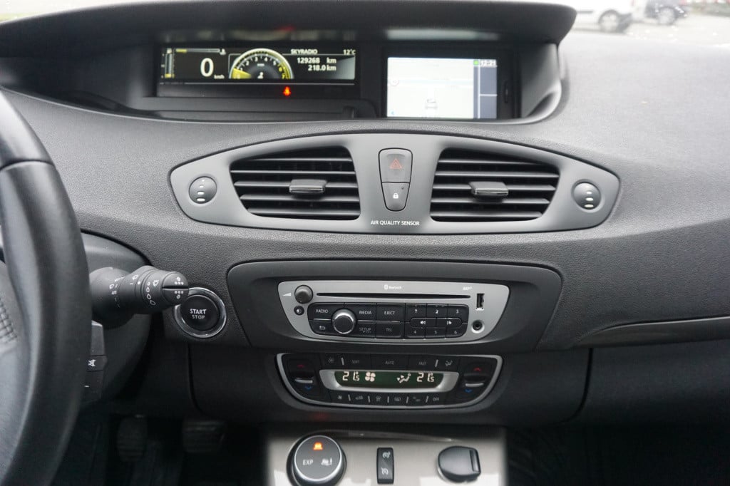 Renault Scenic xmod 1.2 tce bose climate / navi / cruise / stoelverw. / par