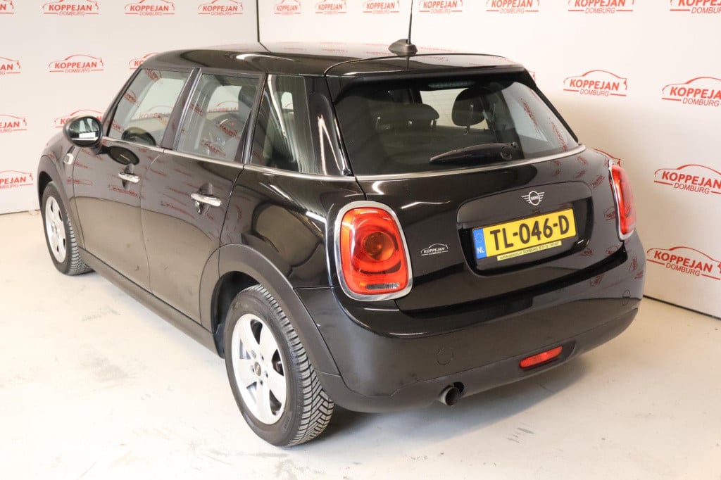 Mini One mini 1.5 salt nl auto, apple carplay, all season, lm velgen, btw