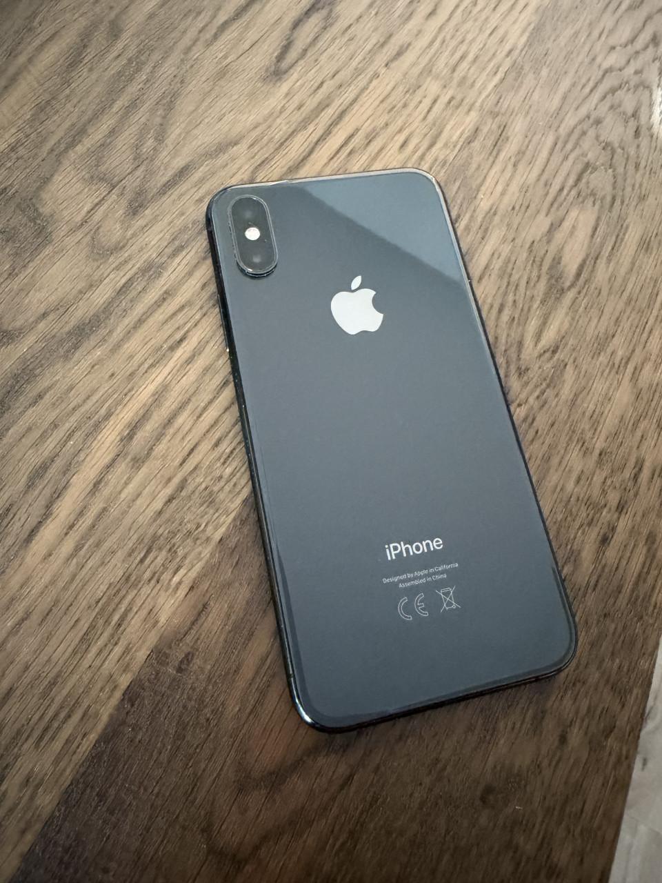 Phone XS