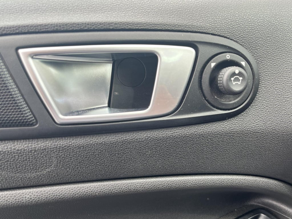 Ford Ecosport 1.0 ecoboost titanium | climate control | parkeersensoren ach