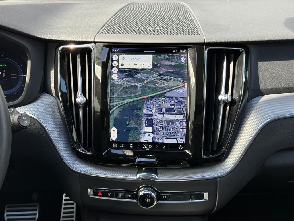 Volvo XC60 t8 455pk recharge r-design| panodak| adap.cruise| 360camera| hea