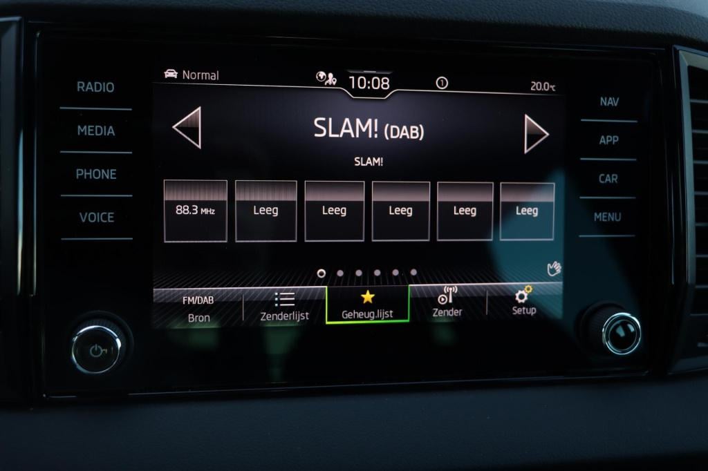 Skoda Karoq 1.5 tsi act sportline business 150pk dsg7