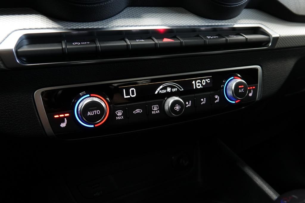 Audi Q2 35 tfsi | camera | pdc | keyless | led |