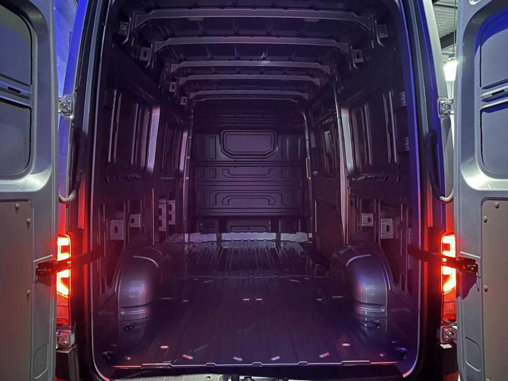 Volkswagen Crafter 30 2.0 tdi l3h3 highline *facelift*led*camera*