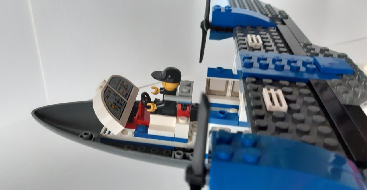Lego City 7723: Politie watervliegtuig met piloot