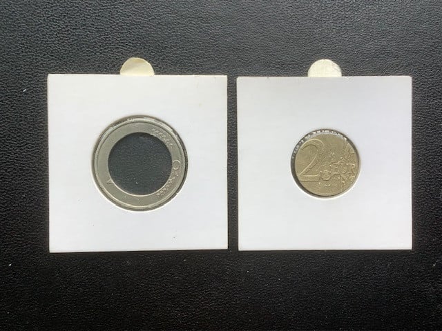 België 2 euro 2003 buitenring en binnenstuk los.