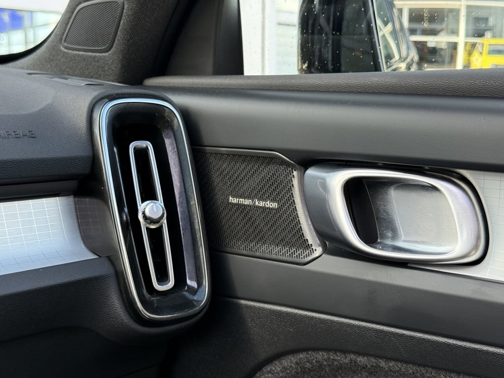 Volvo XC40 t4 211pk recharge plus bright| panodak| camera| h&k sound| elek.
