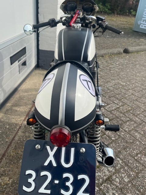 Pracht Honda cb400F caferacer met Blauw kenteken