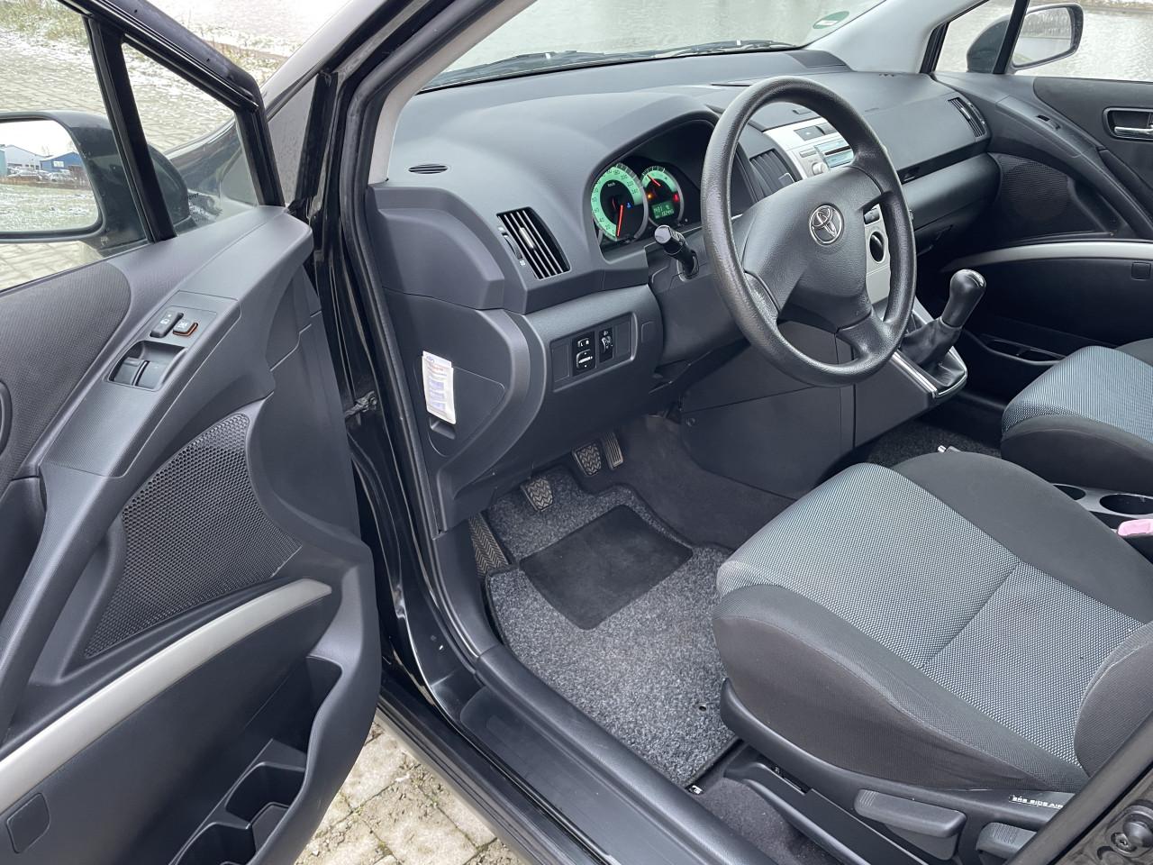 Toyota corolla verso 1.6 vvti terra 132000km