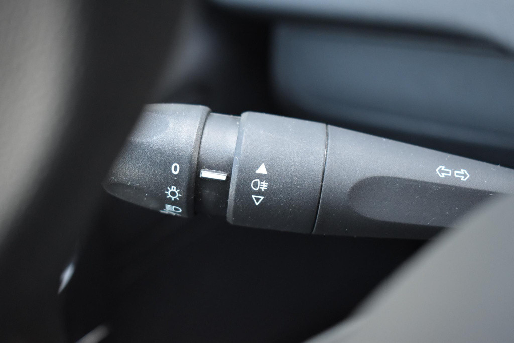 Peugeot 208 1.2 puretech active | airco | cruise control | apple carplay/an