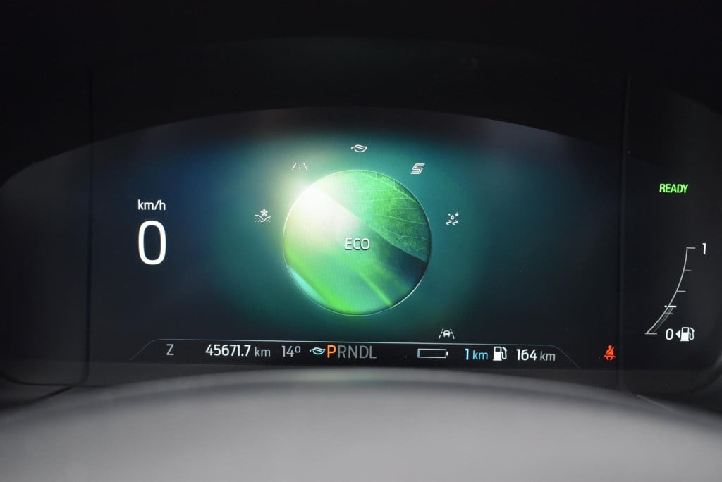 Ford Kuga 2.5 phev st-line x | climate control | cruise control | winterpak
