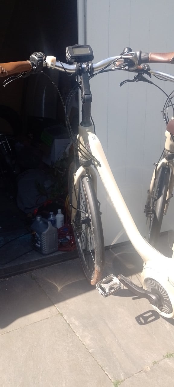 Piaggio We- bikes loop of sloop