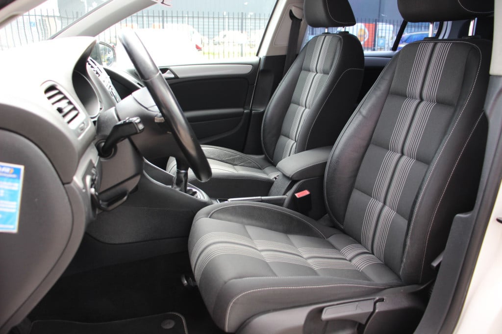 Volkswagen Golf 1.4 tsi highline | navi | cruise | pdc |