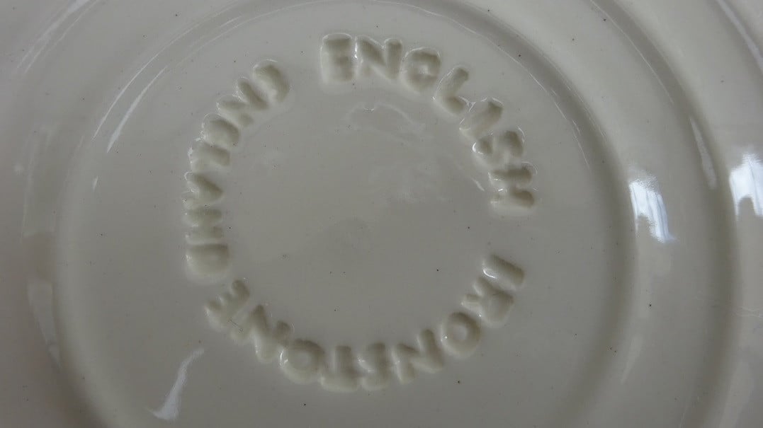 English Ironstone borden 3 rood 1 groen borden