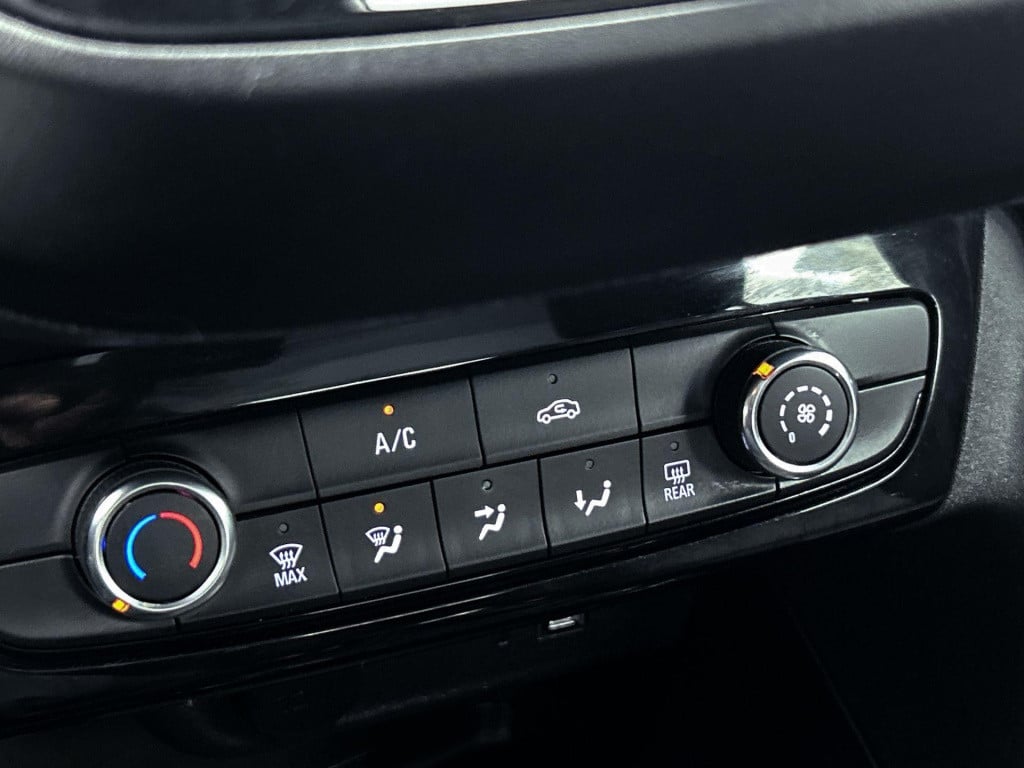 Opel Corsa 1.2 edition | airco | navigatie | 16" lichtmetalen velgen
