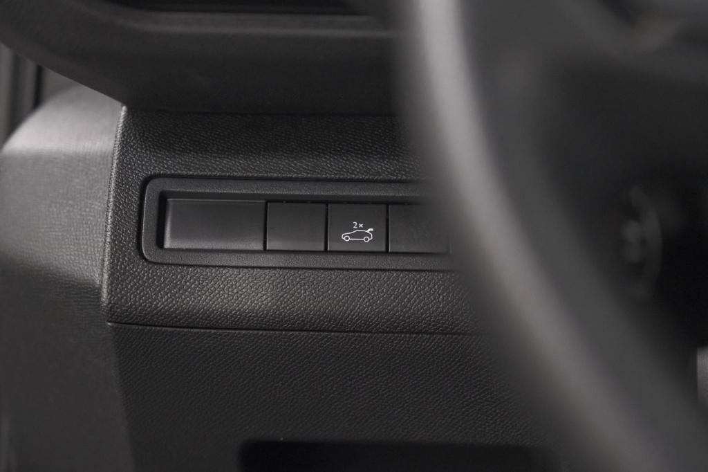 Peugeot 5008 puretech 130 eat8 gt-line | schuif-/kanteldak | trekhaak | ele