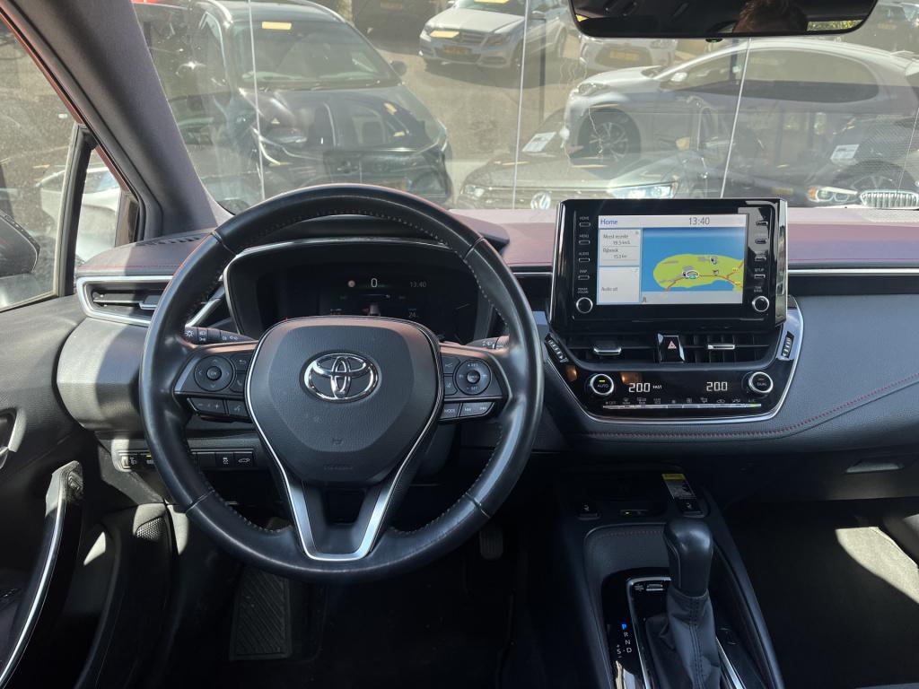 Toyota Corolla Touring Sports 2.0 hybrid executive | trekhaak | pano | nav!