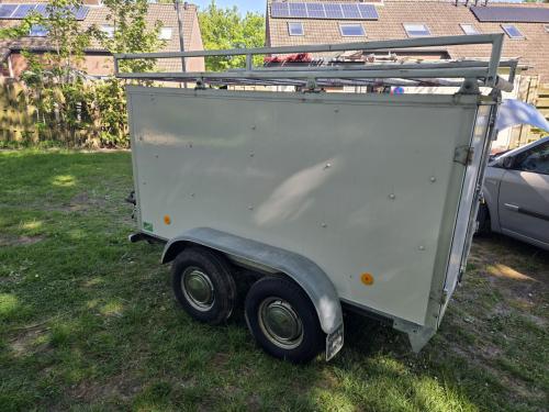 Aanhangwagen gesloten