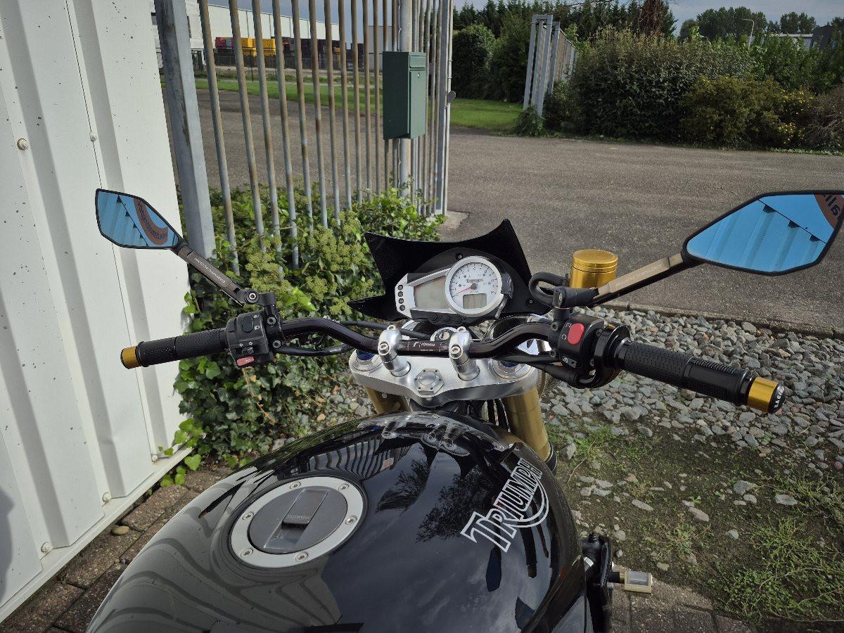 Triumph Speed Triple 1050 uit 2007, stoere naked bike