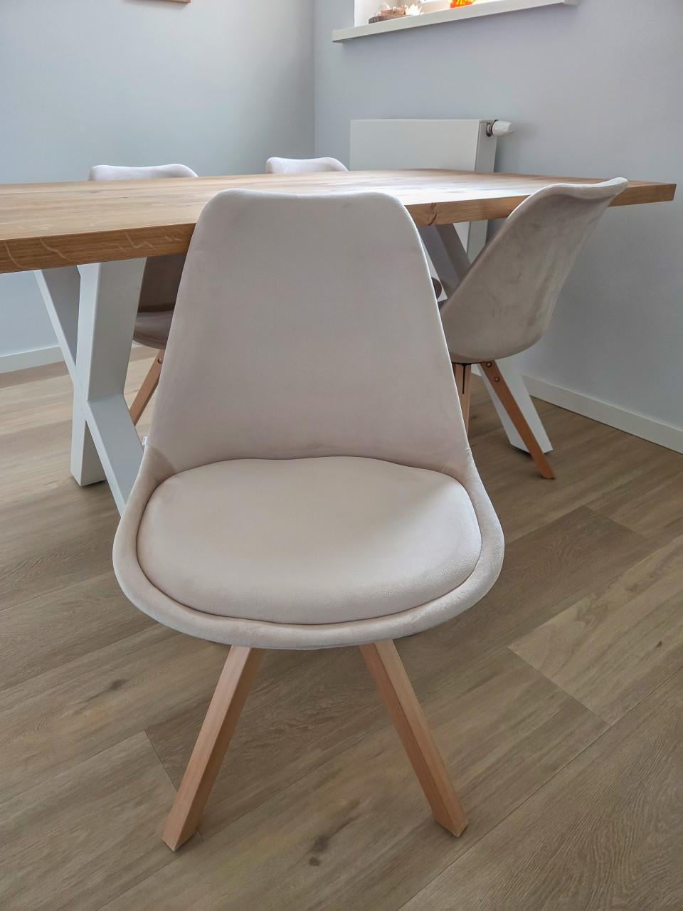 4 eetkamerstoelen crème houten poot