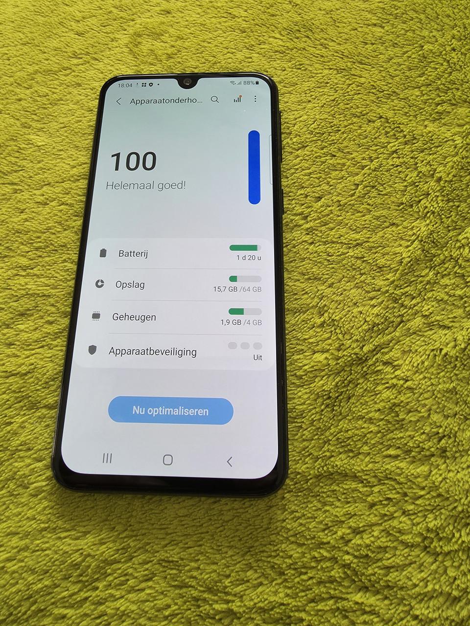 Te koop samsung A40 64gb nieuw