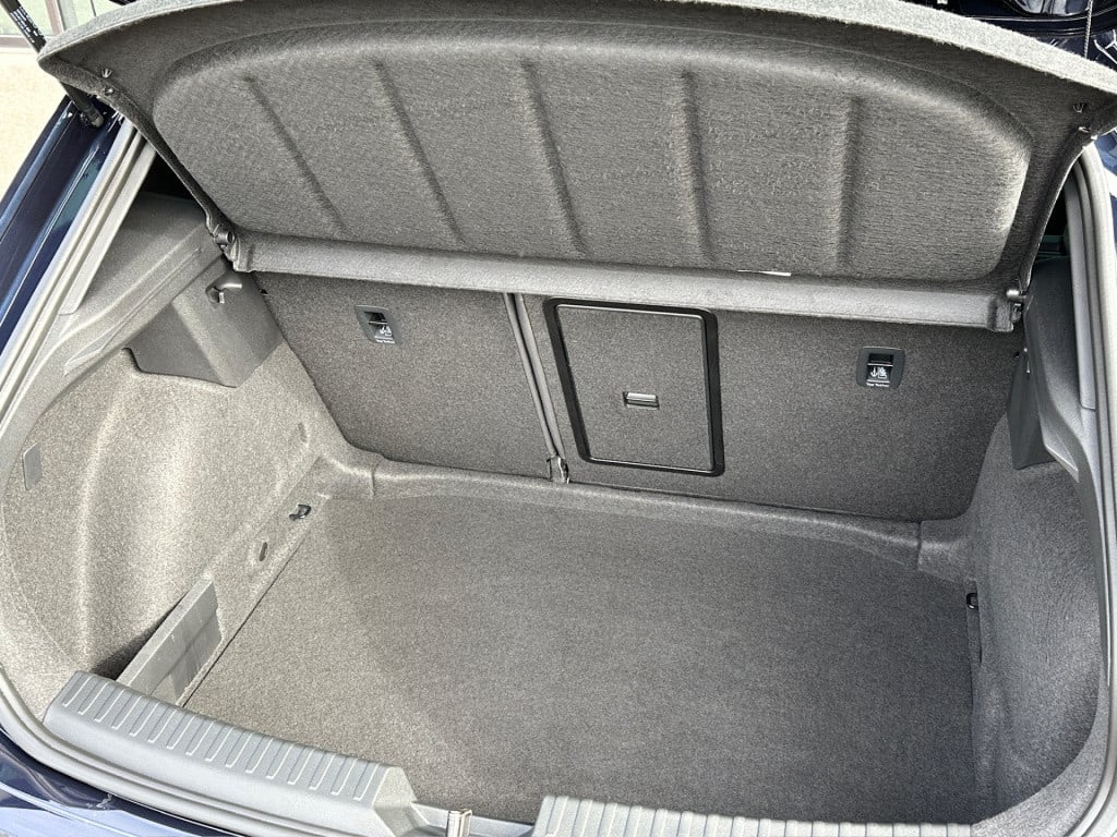 Cupra Leon 1.5 etsi 150pk dsg | camera | led | navi | 18 inch | rijklaar in