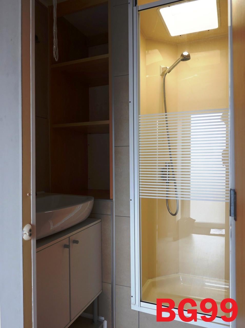 Keurig Classique Topline chalet met 2 slk  voor mooie prijs te koop!