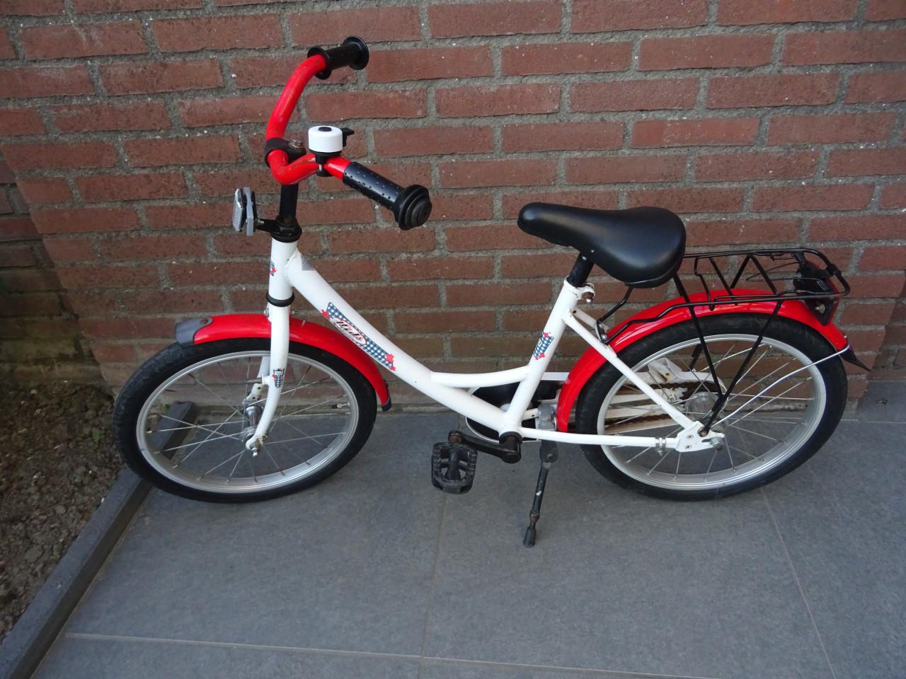 Meisjesfiets 18 inch en 24 inch.  Prijs 24,50 per fiets.