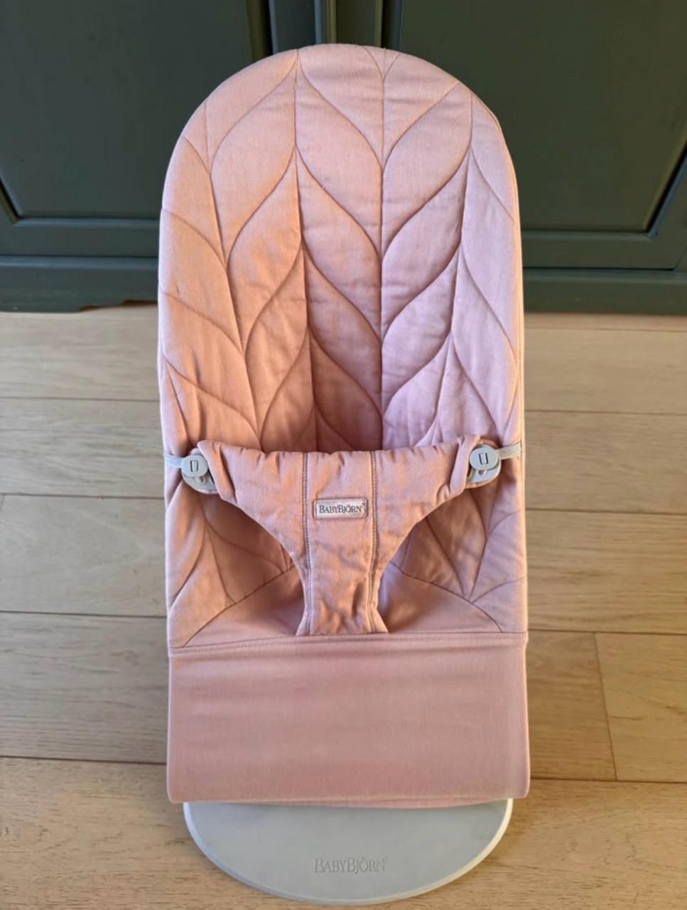 Babybjörn wipstoel oud roze