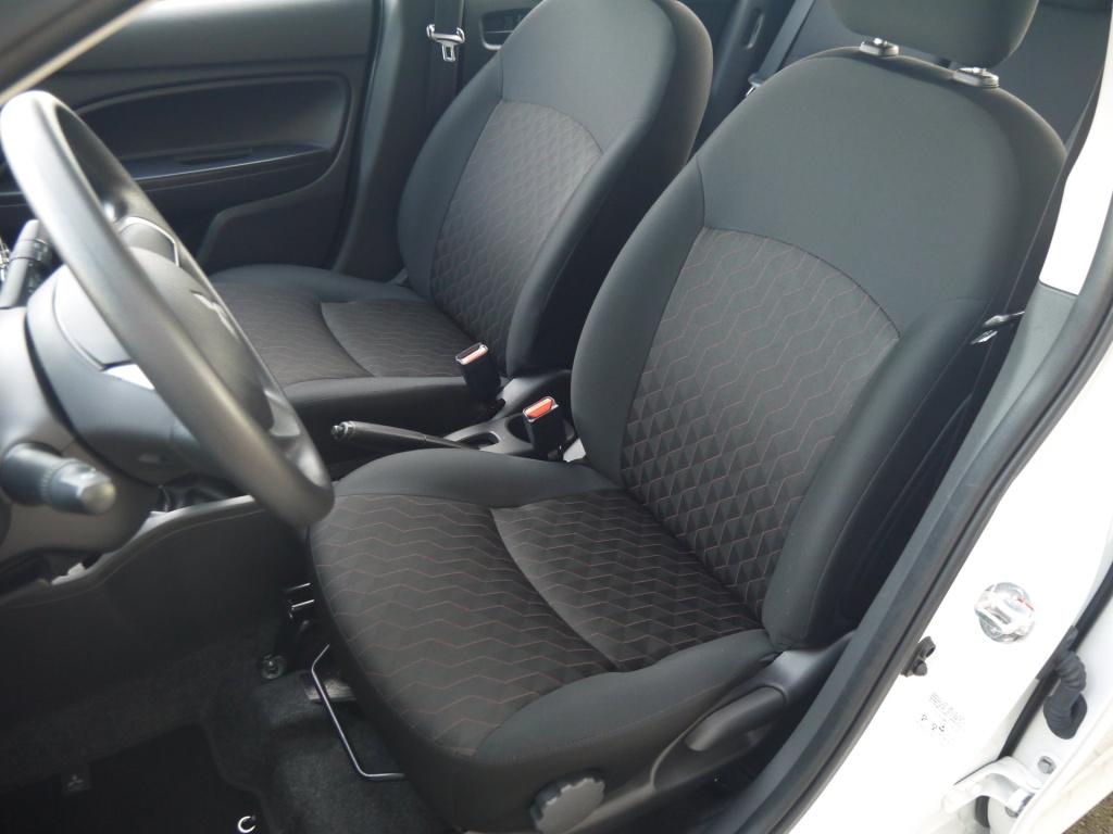 Mitsubishi Space Star 1.2 connect+