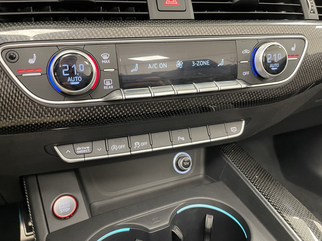 Audi S5 cabriolet 3.0 tfsi quattro pl+ | b&o | trekhaak | massage |