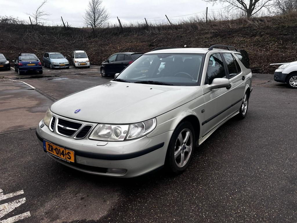 Saab 9-5 estate 2.3t vector
