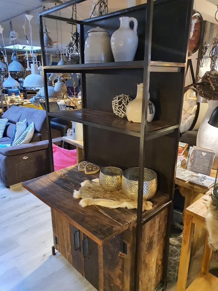 OOK VOOR DECORATIE KIJKT U BIJ 3Z FACTORY IN ARNEMUIDEN.......