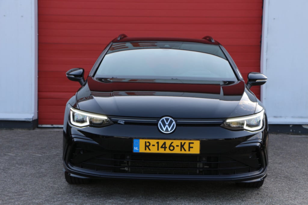 Volkswagen Golf variant 1.5 etsi 150pk r-line black style | panodak | harma