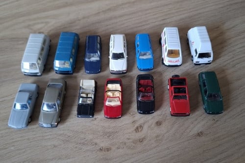 14 Miniatuur Auto's 1/87 Zonder O.V.P.--T.E.A.B.