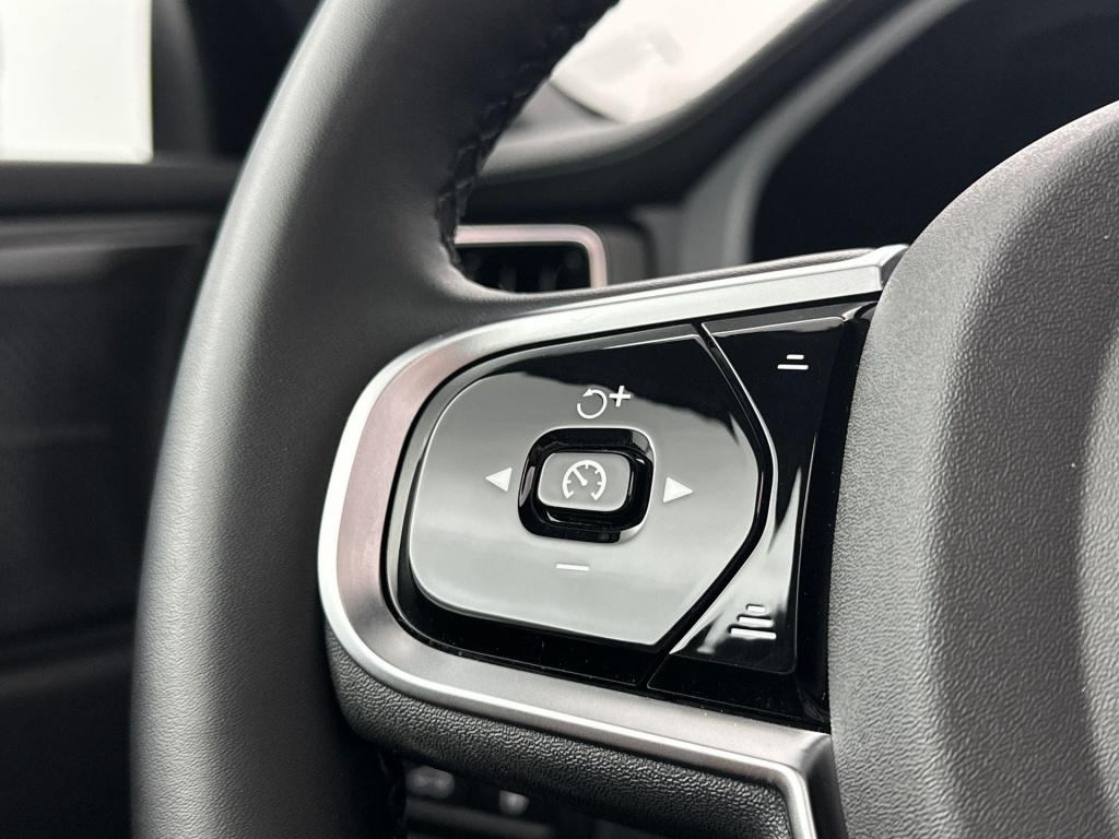 Volvo XC60 t6 398pk recharge black edition ultra| pano| 360camera| adap.cru