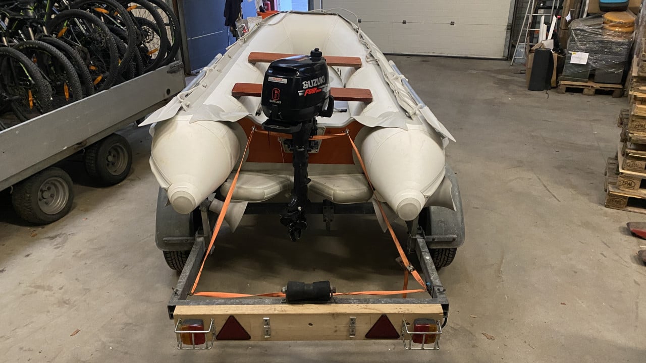 Rubberboot 6 pk met trailer