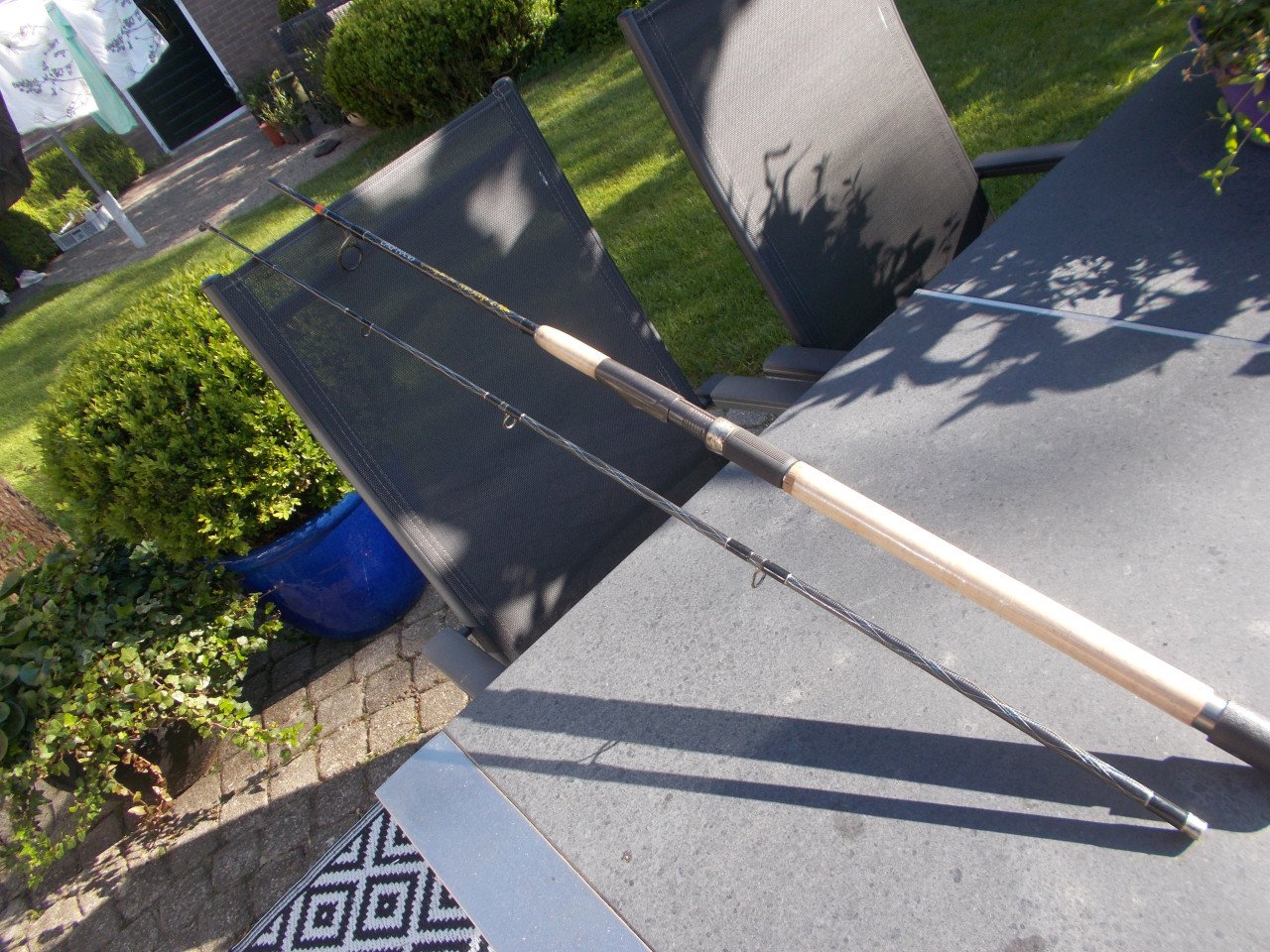 Carbon boothengel, tweedelig, lengte 210cm , werpgewicht 300 gram