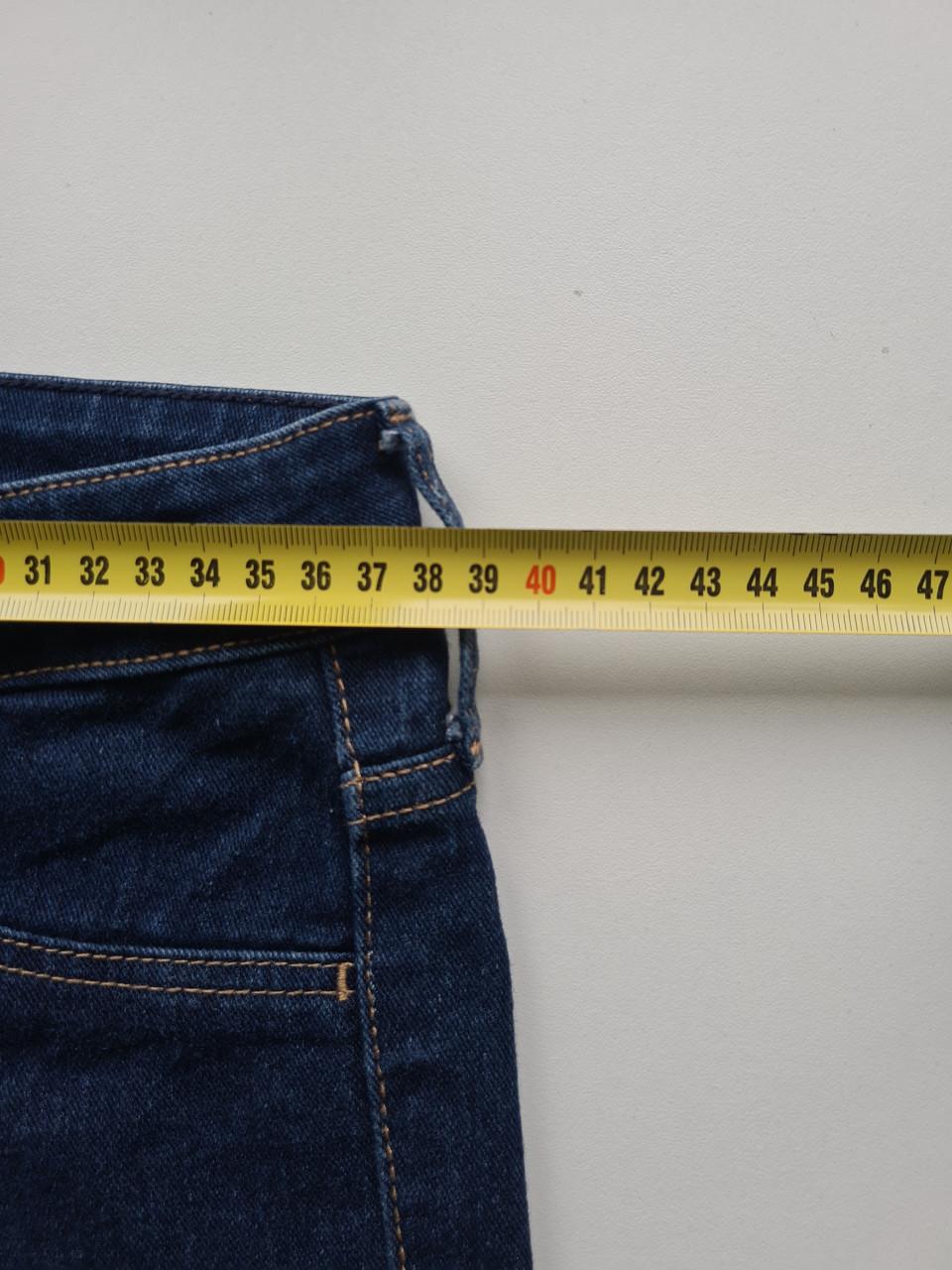 Donker blauwe skinny stretch spijkerbroek van H&M  Maat M