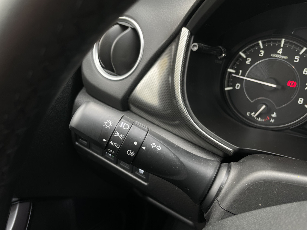 Suzuki Vitara 1.4 boosterjet style smart hybrid