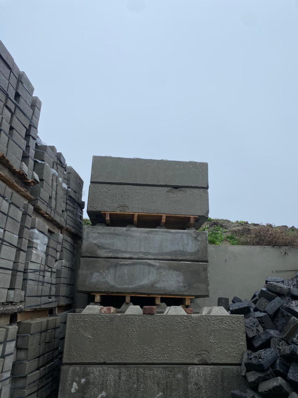 Betonnen legoblokken