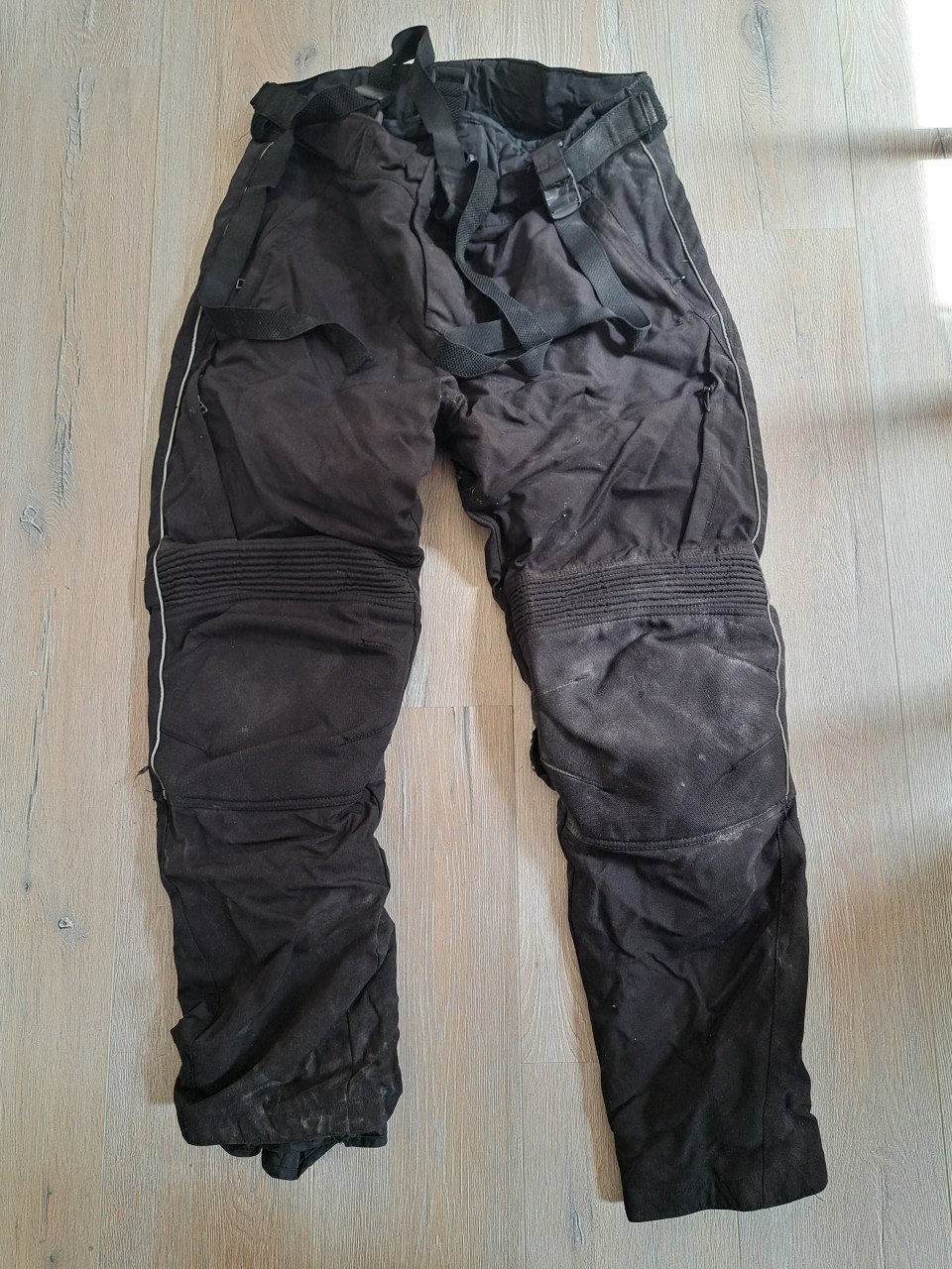 Motorbroek Maat L (met leren delen)