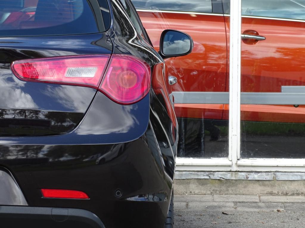 Alfa Romeo Giulietta 1.4 t distinctive leder | navi | 18"
