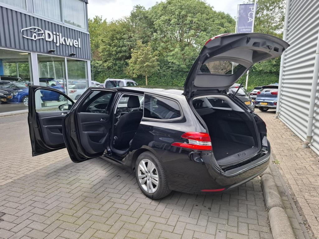 Peugeot 308 sw 110 blue lease active pano/nav/cam