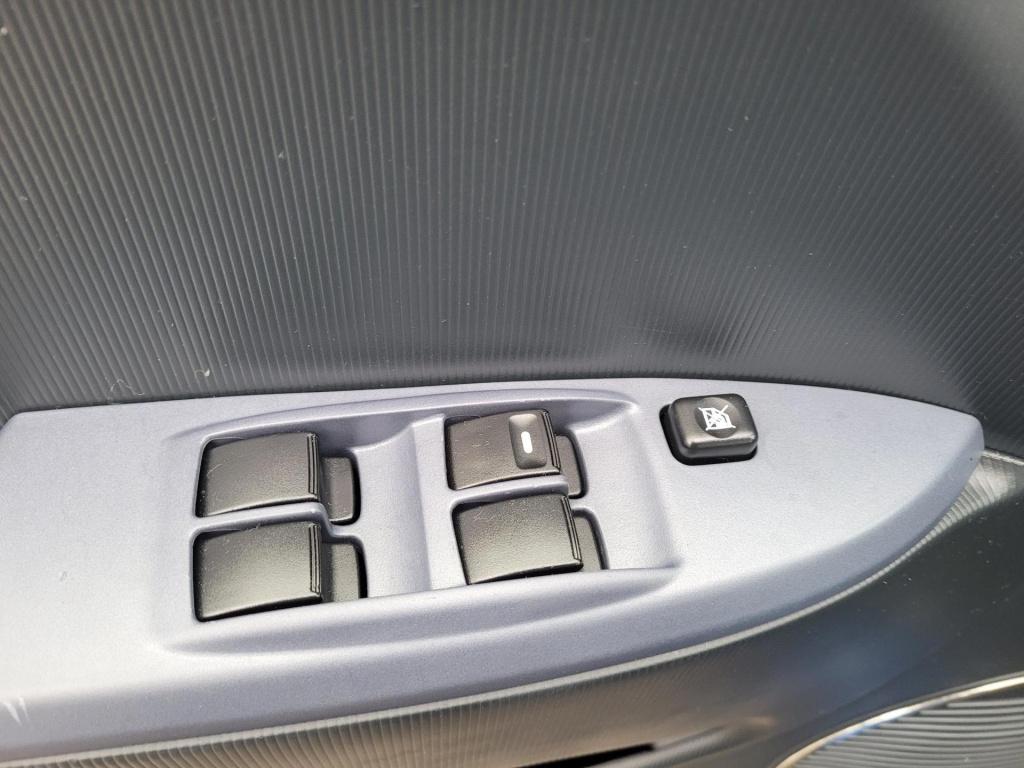 Peugeot Ion active