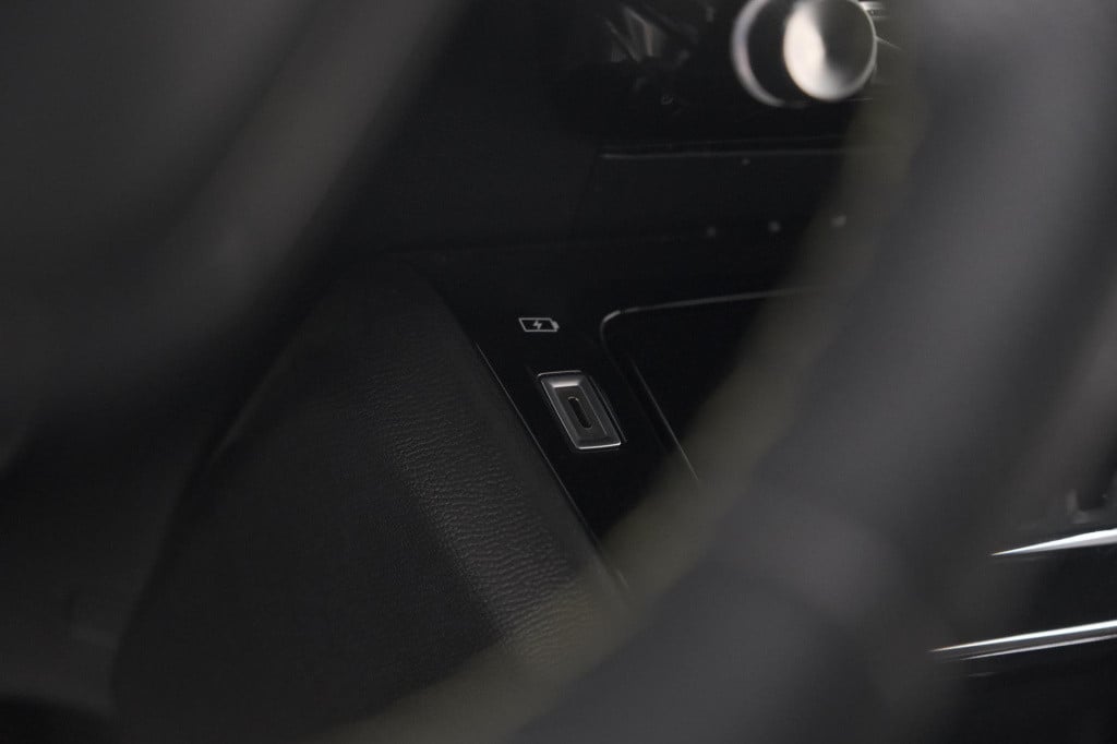Peugeot 208 ev gt pack 50 kwh | 3 fase | camera | panoramadak | dodehoekdet