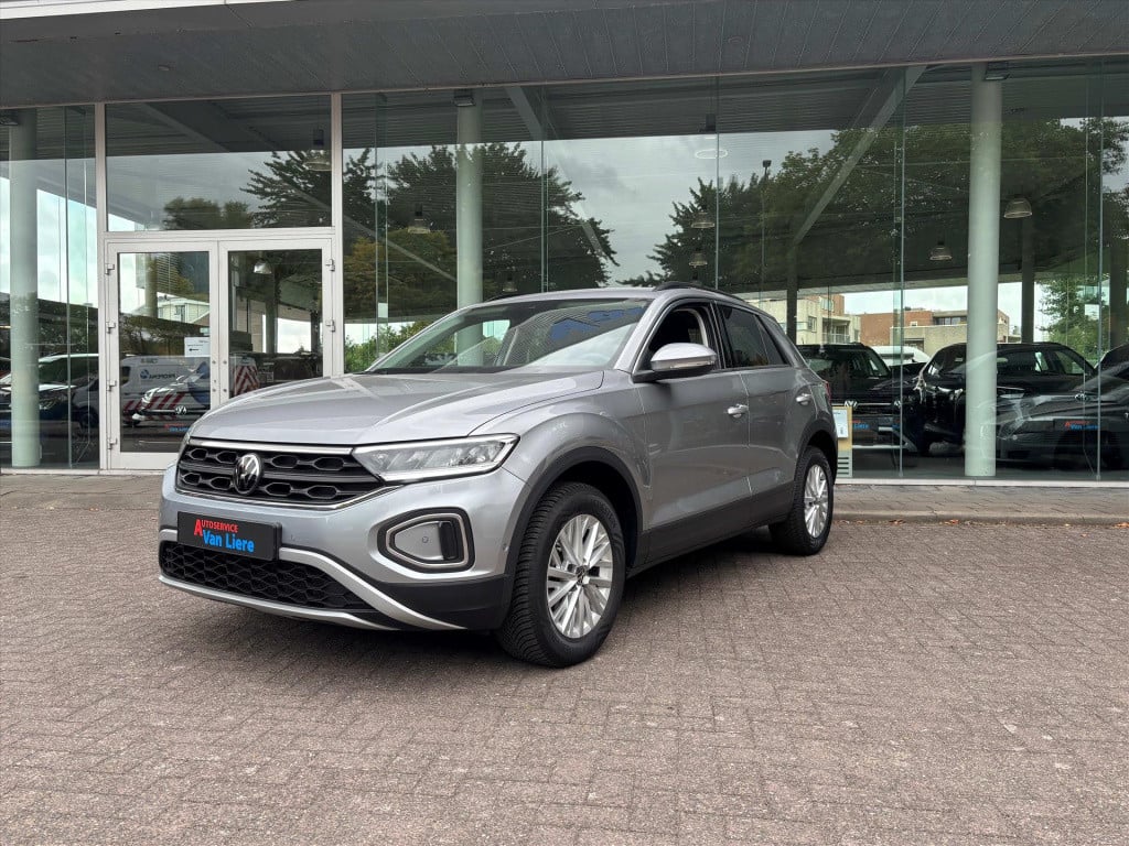 Volkswagen T-roc 1.0 tsi 110pk life| carplay| autom inparkeren|led| rijklaa